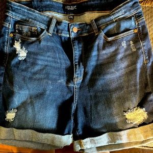 Almost new Judy blue